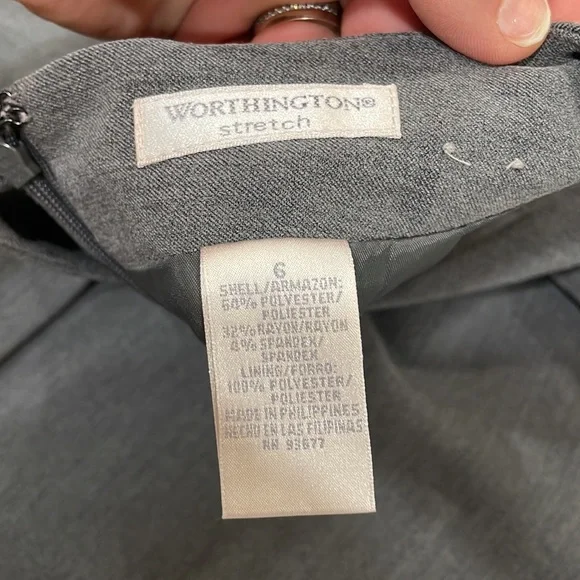 3 Piece Worthington Stretch Suit - Picture 9 of 12